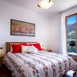 Villino Miralago Villa *